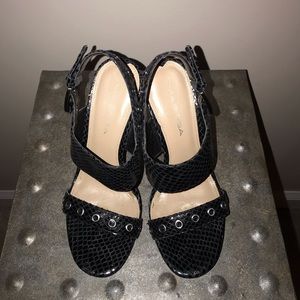 Stylish Via Spiga black wedge size 6